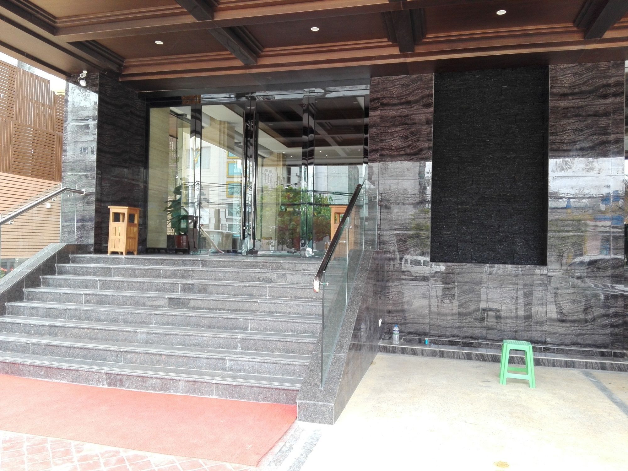 The Home Hotel Mandalay Exterior foto